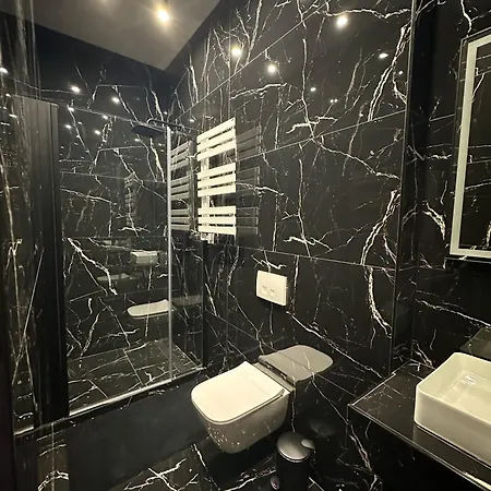 G6 Luxury Budapest
